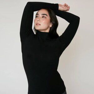 Numi Black Mock Neck Long Sleeve Shirt Undershirt Minimalist Sweat Wicking Large